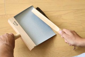 ハンドブラシ＆ダストパンセット　ポーランド製　ライノ家具店