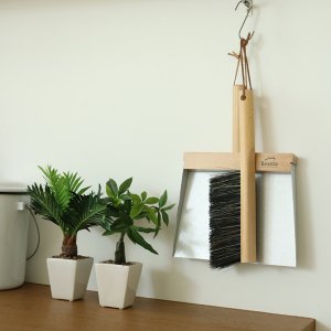 ハンドブラシ＆ダストパンセット　ポーランド製　ライノ家具店