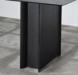 モナーク　ダイニング テーブル　家具店ライノ