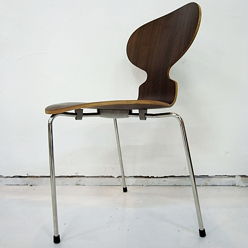 画像: Arne Jacobsen（アルネ・ヤコブセン）　アントチェア