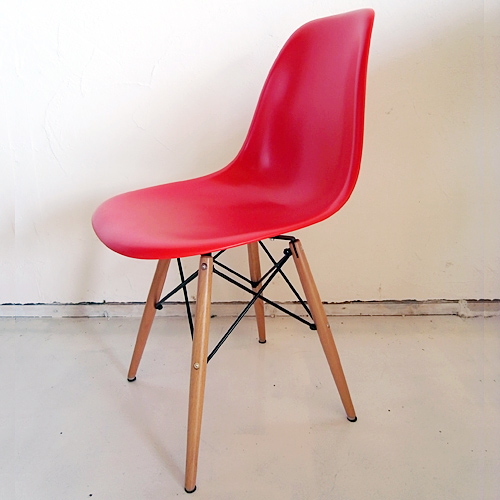 画像: イームズ サイドシェルチェア　（Eames Shell Side Chair） 　レッド
